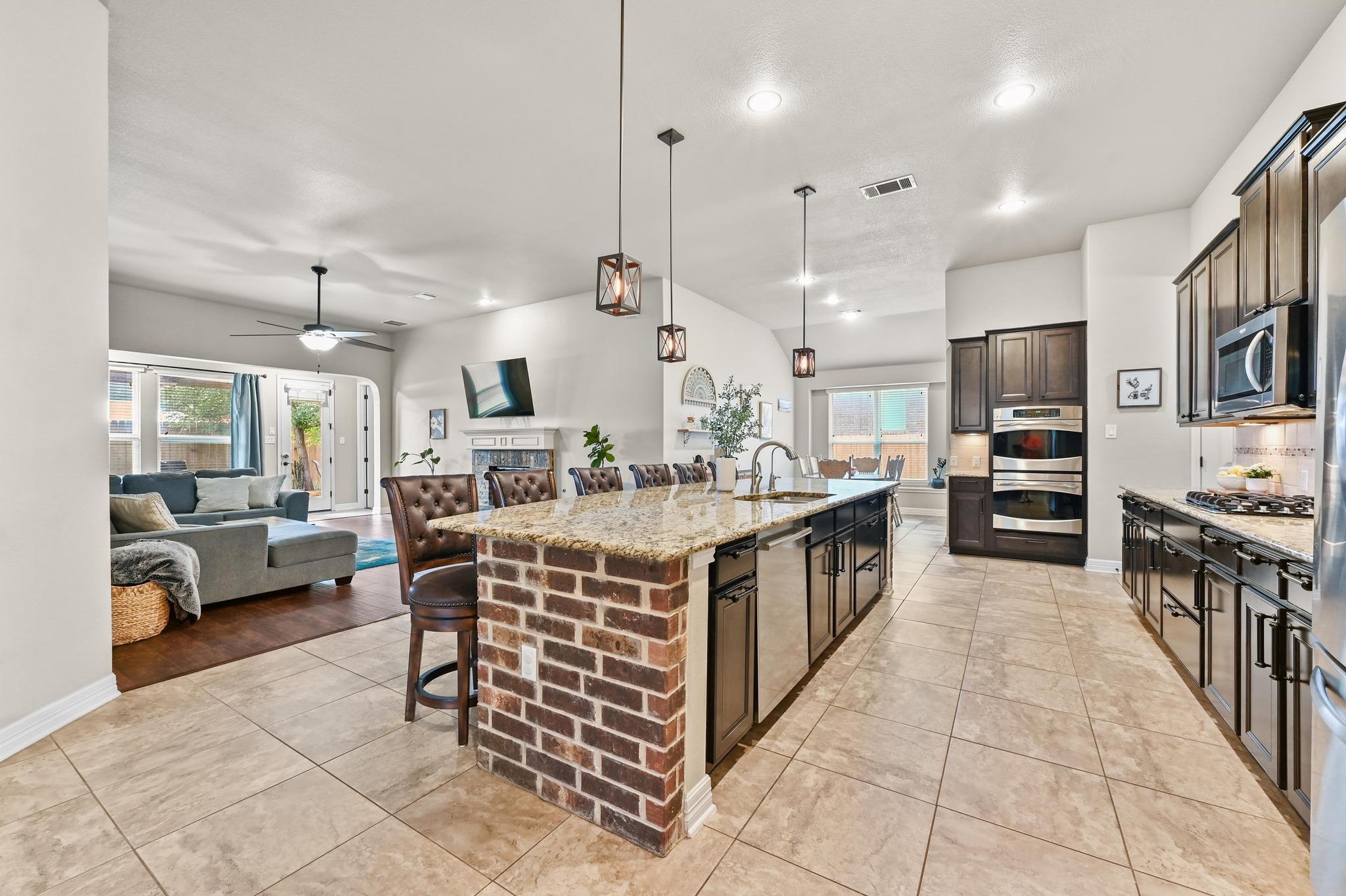 115 Treehaven Ct Property Photo 1