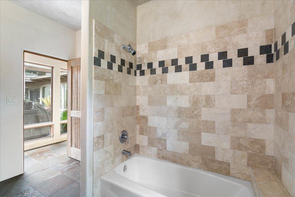 24736 Travis Lakeside Dr #a Property Photo 10
