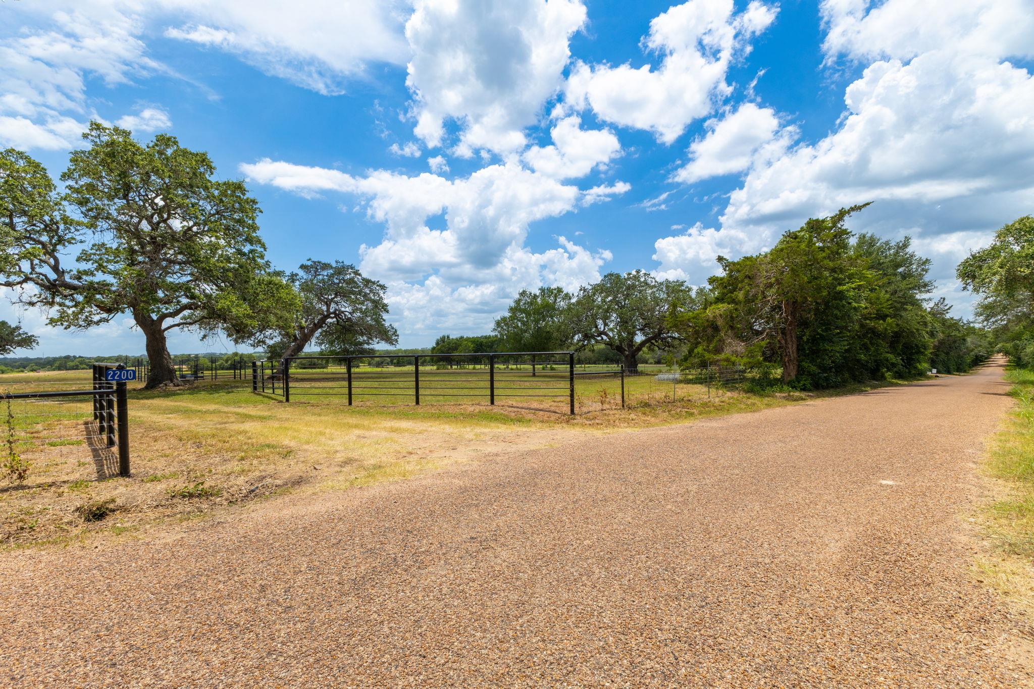 2160 (tract #5) Baca Loop Property Photo 9