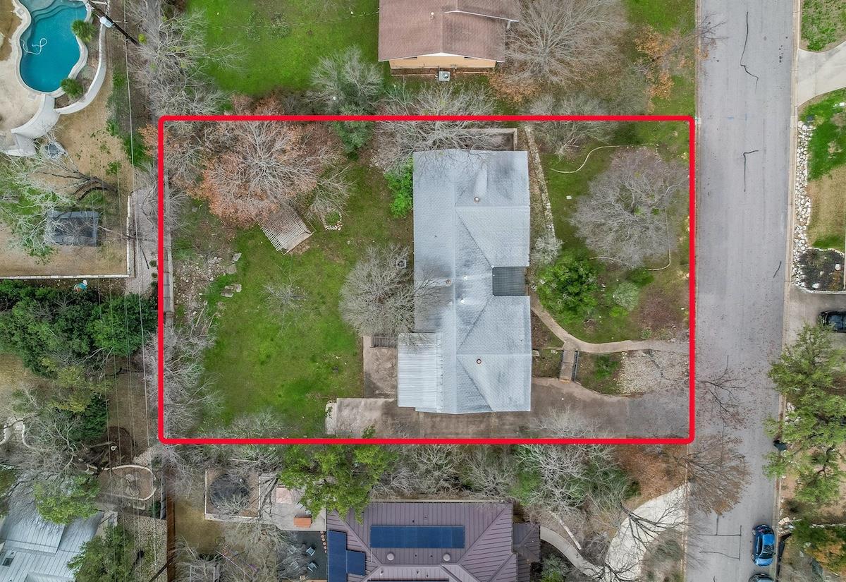 3206 Pickwick Ln Property Photo 10