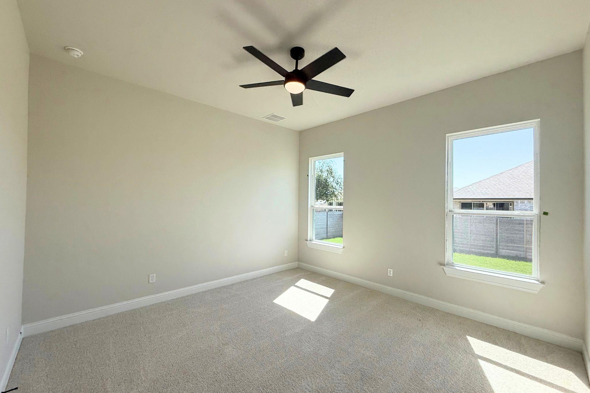 1105 Stonehill Dr Property Photo 8