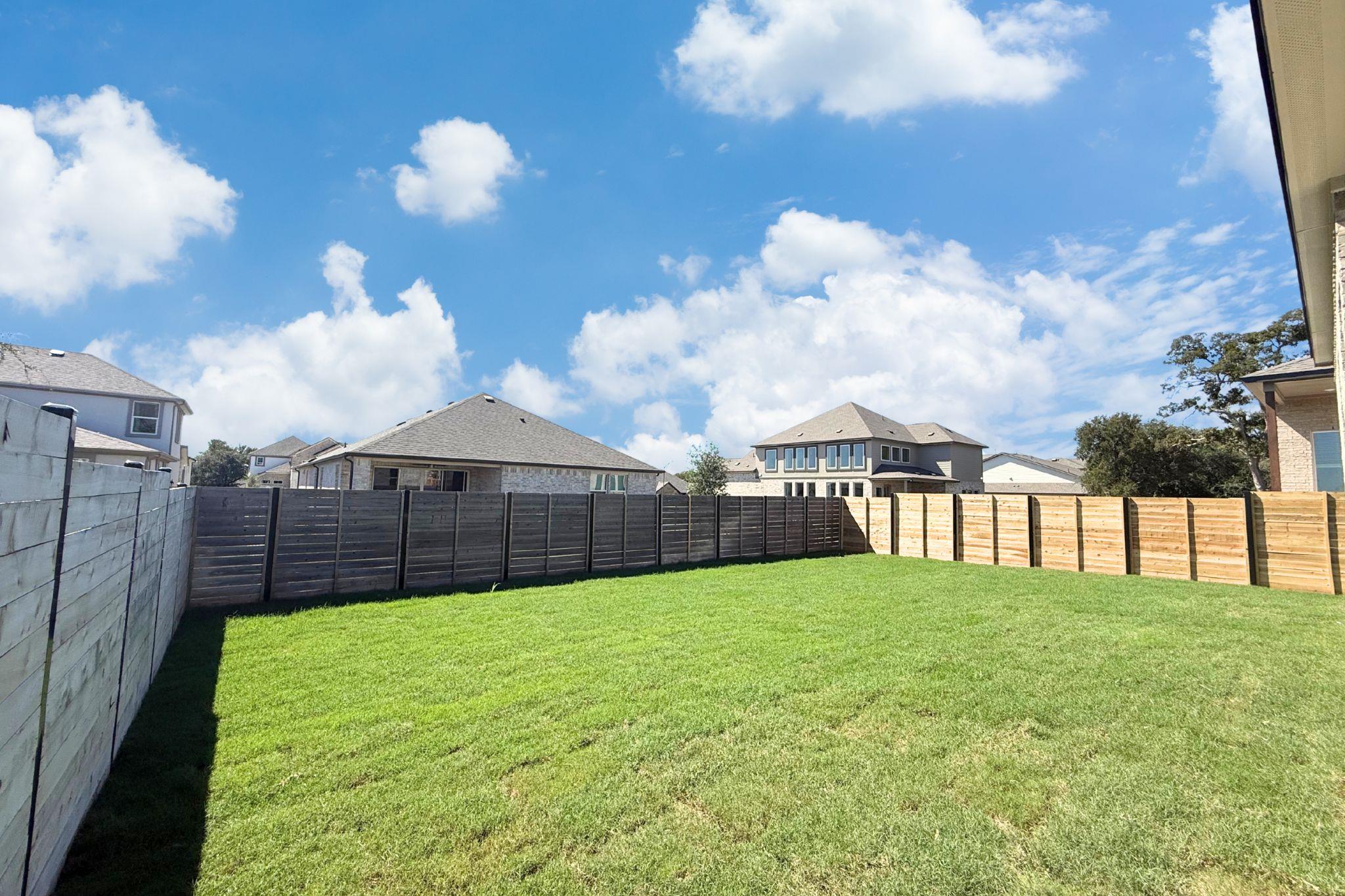 1105 Stonehill Dr Property Photo 21