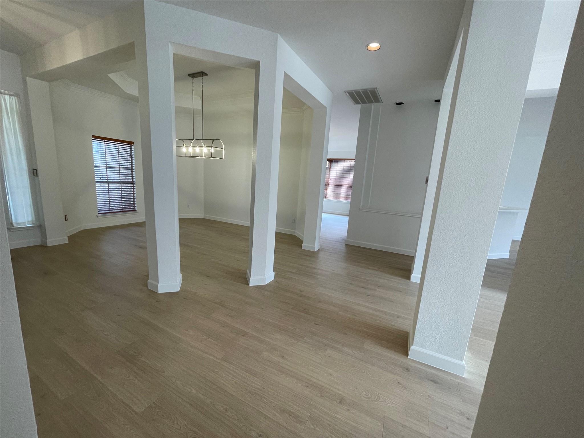 6321 Poncha Pass Property Photo 13