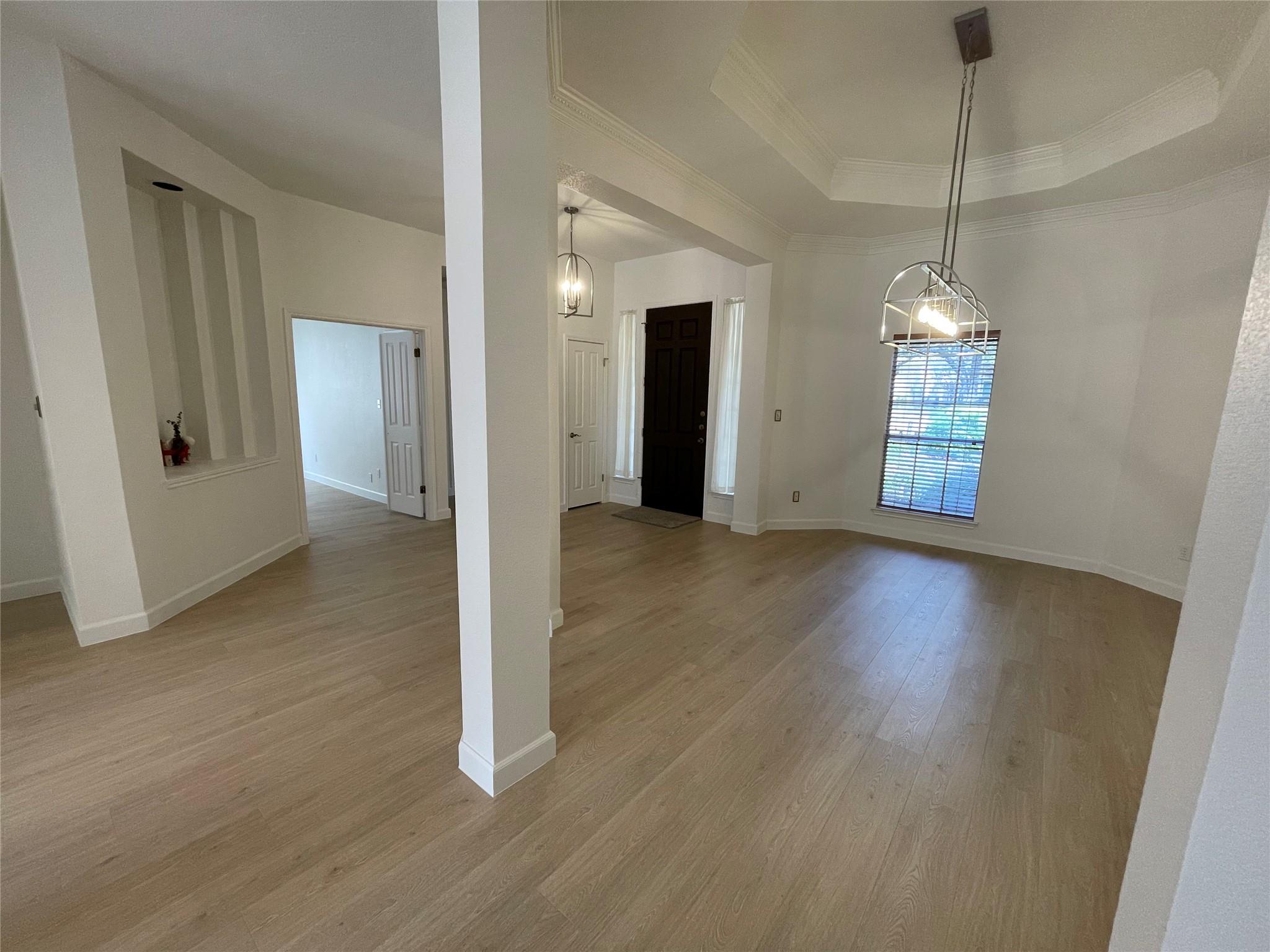 6321 Poncha Pass Property Photo 14