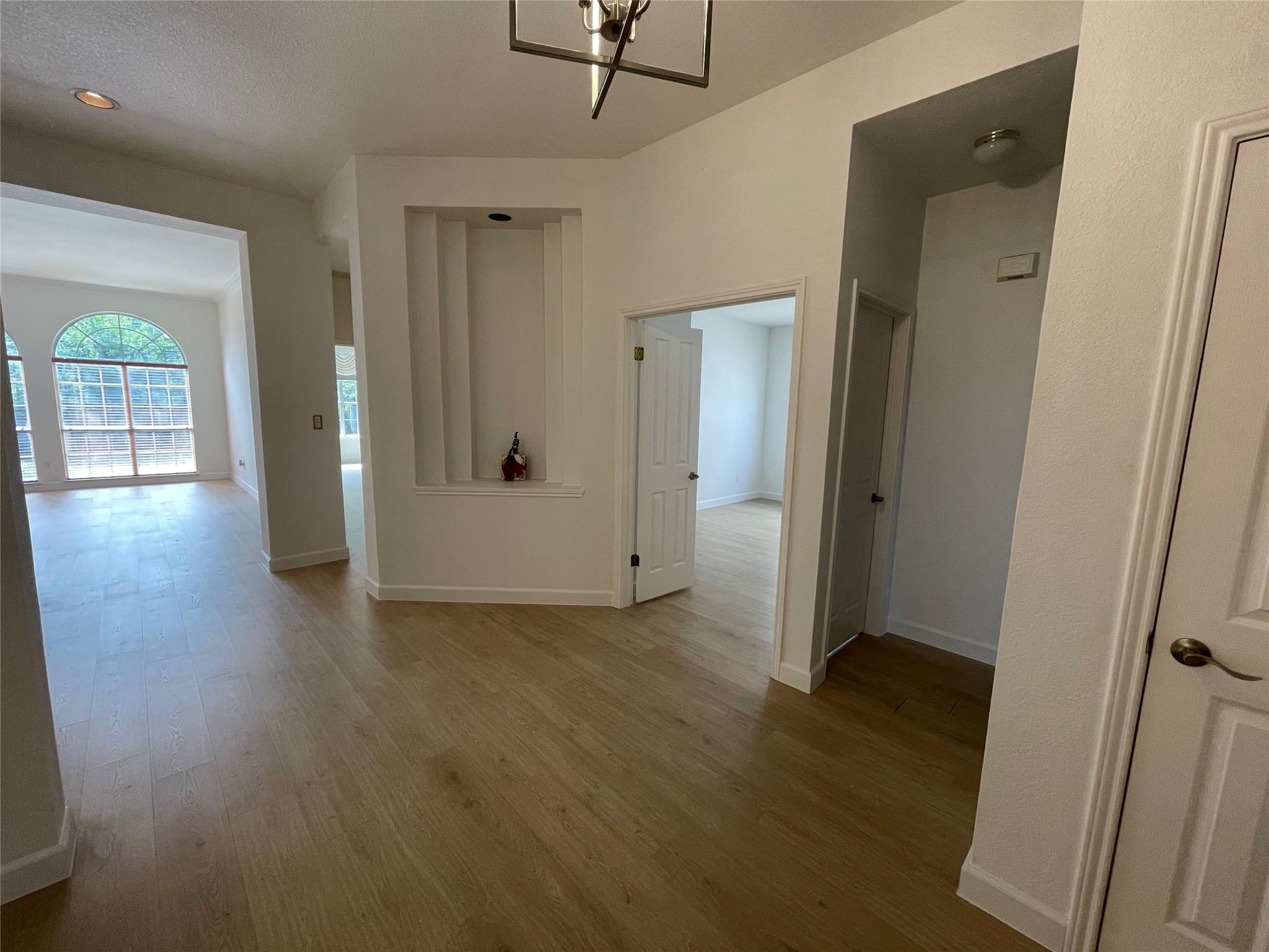 6321 Poncha Pass Property Photo 15