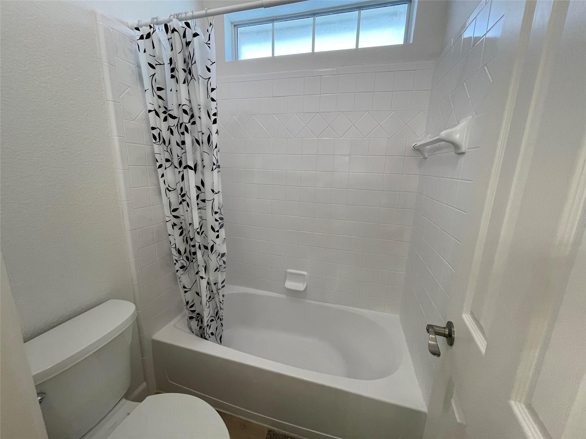 6321 Poncha Pass Property Photo 16