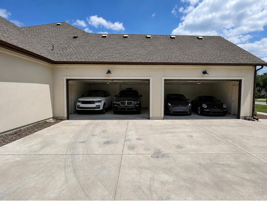 704 Prairie Clover Dr Property Photo 15