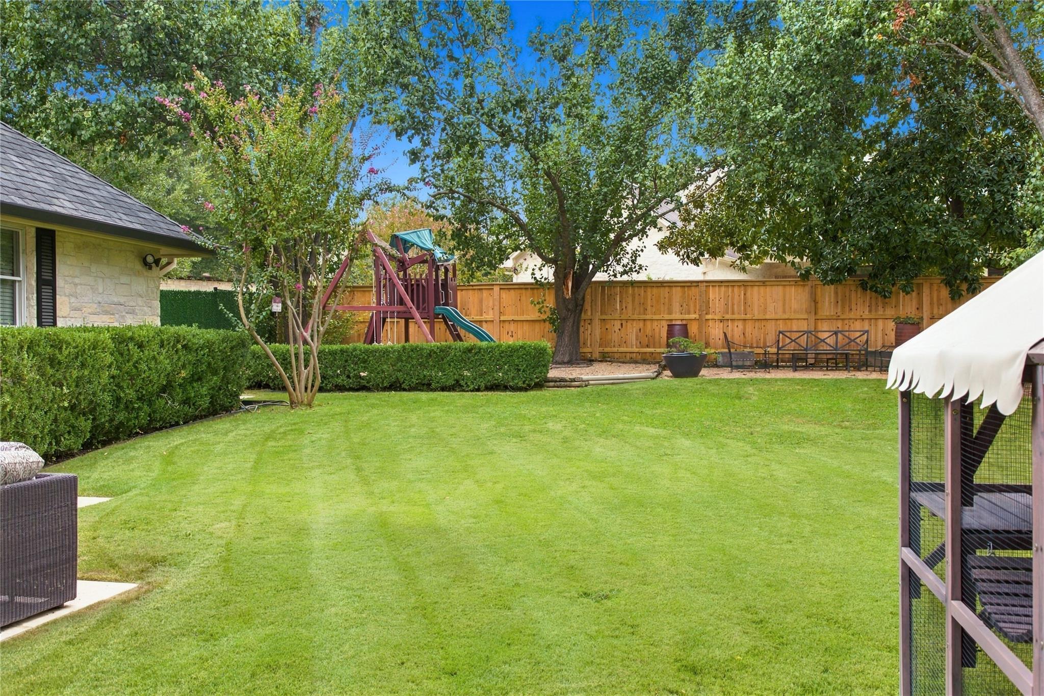 9001 Thickwoods Cv Property Photo 7