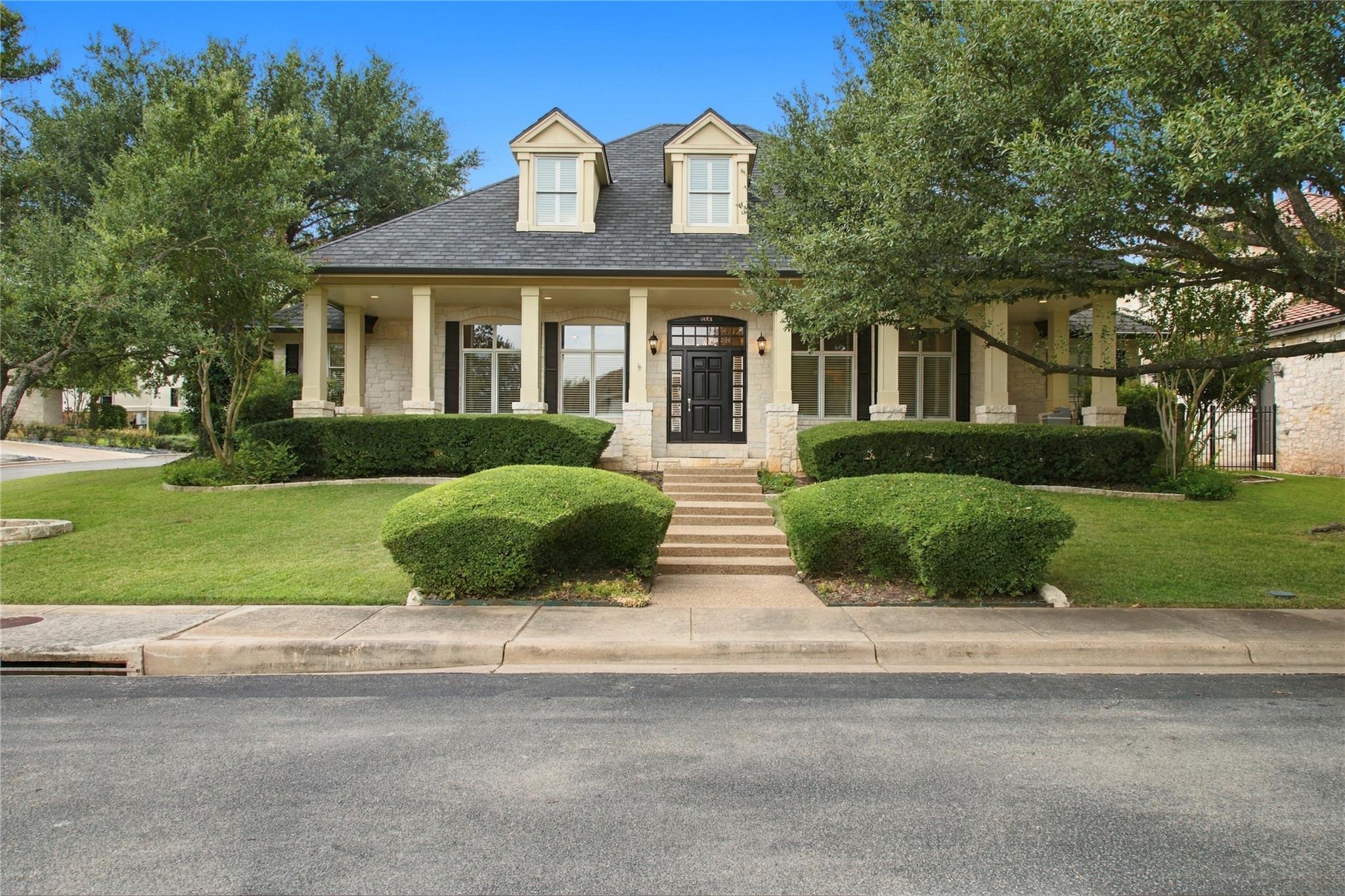 9001 Thickwoods Cv Property Photo 8