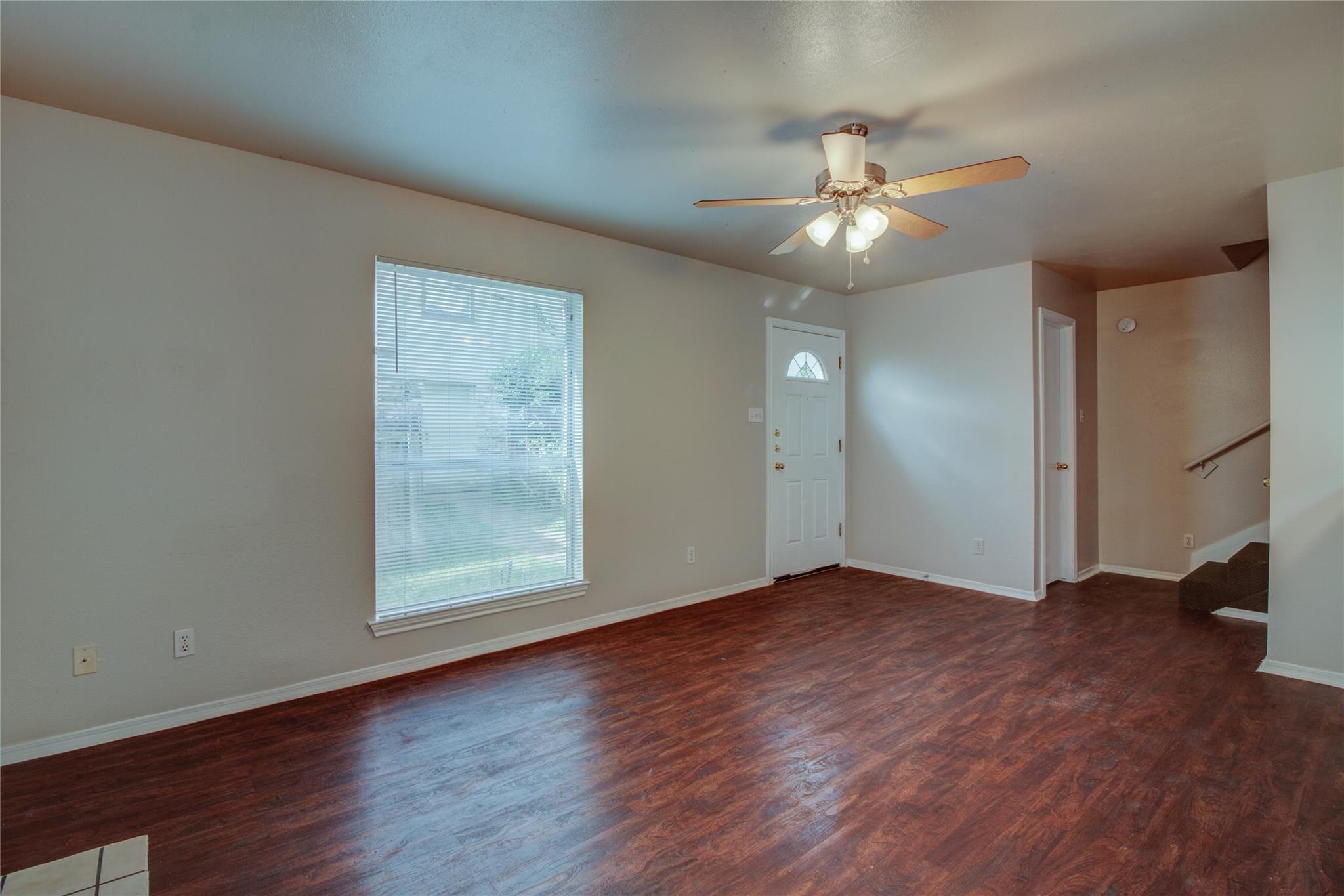 2211 Creekside C Ln #c Property Photo 3