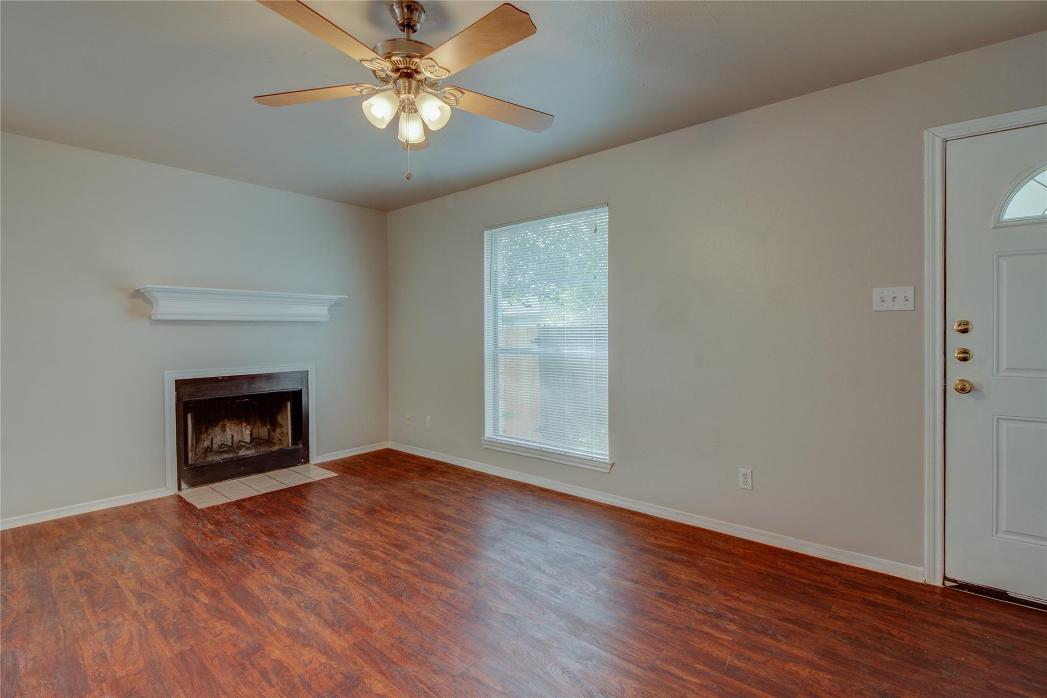 2211 Creekside C Ln #c Property Photo 6