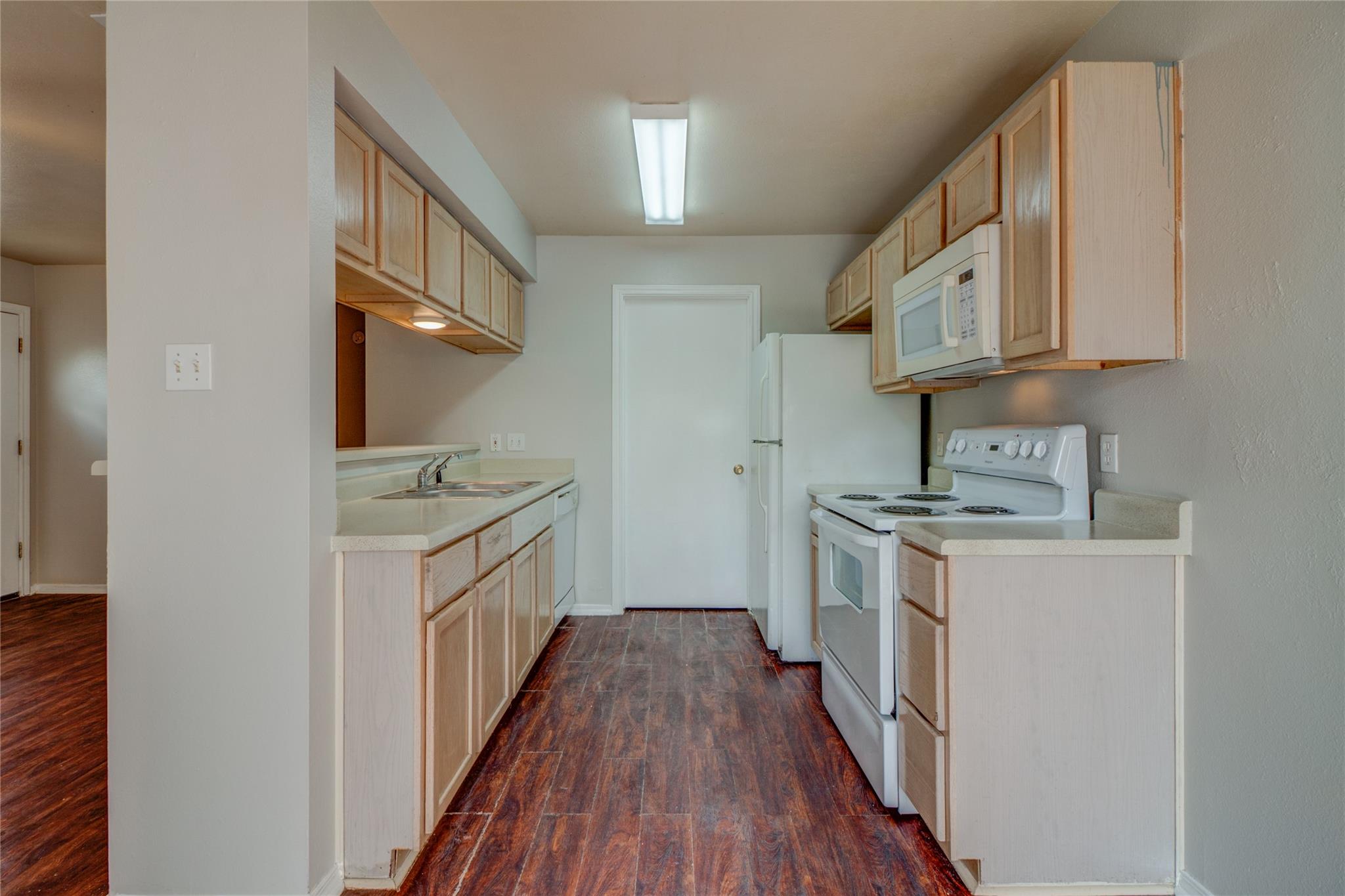 2211 Creekside C Ln #c Property Photo 8