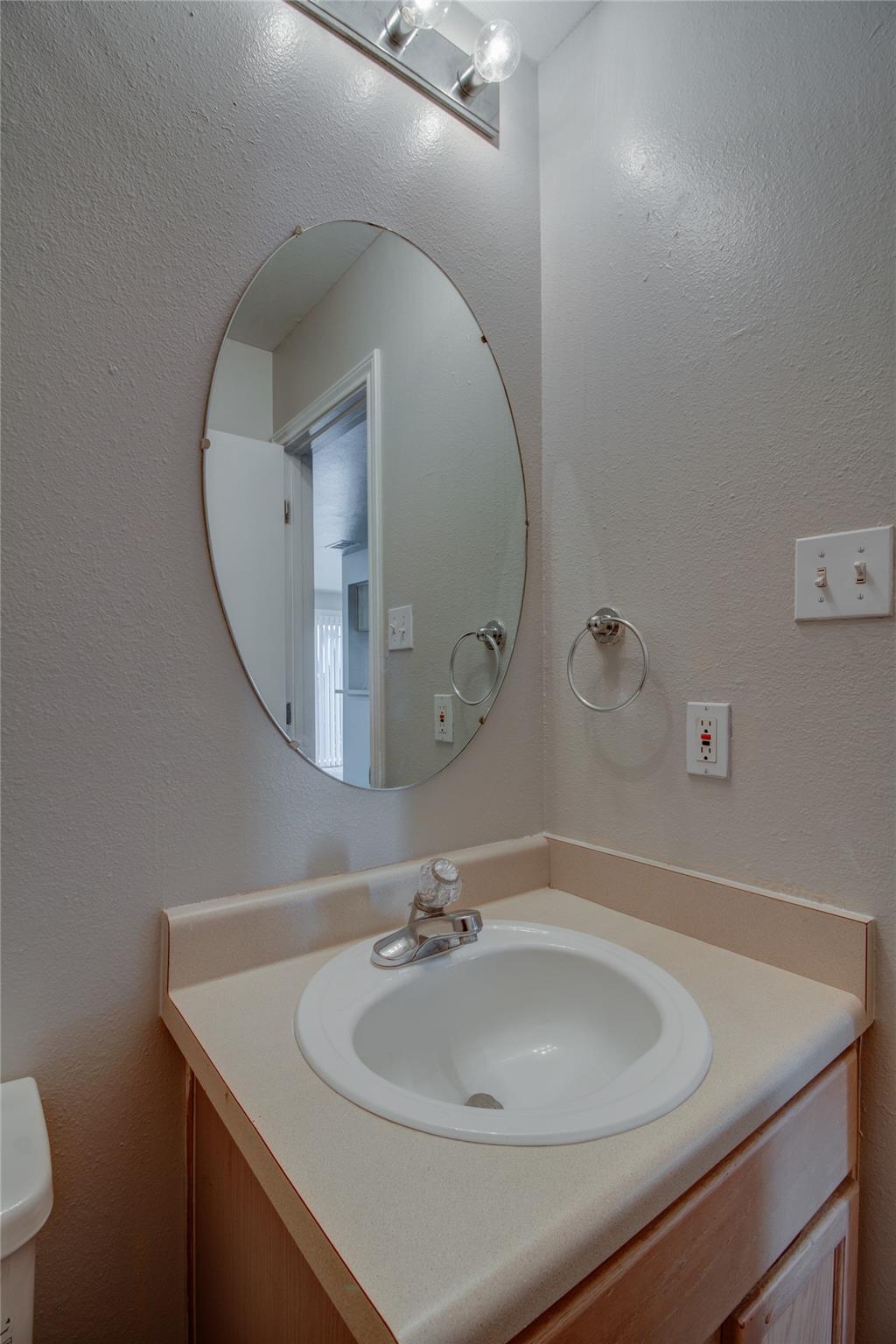 2211 Creekside C Ln #c Property Photo 14