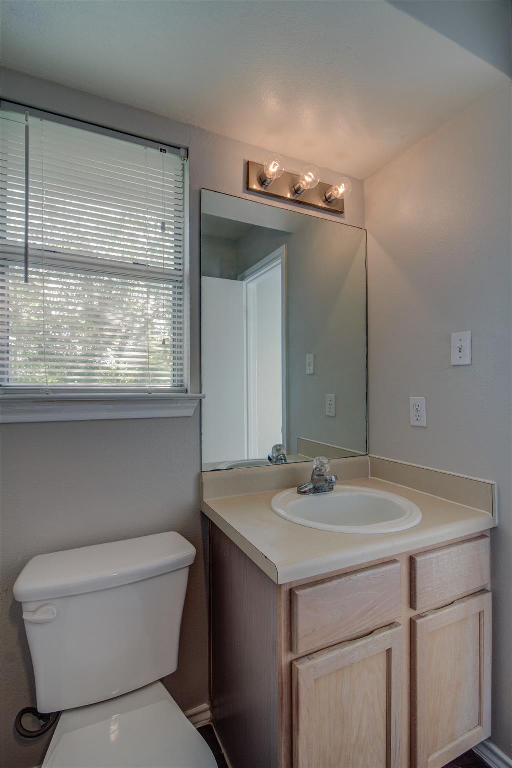 2211 Creekside C Ln #c Property Photo 18