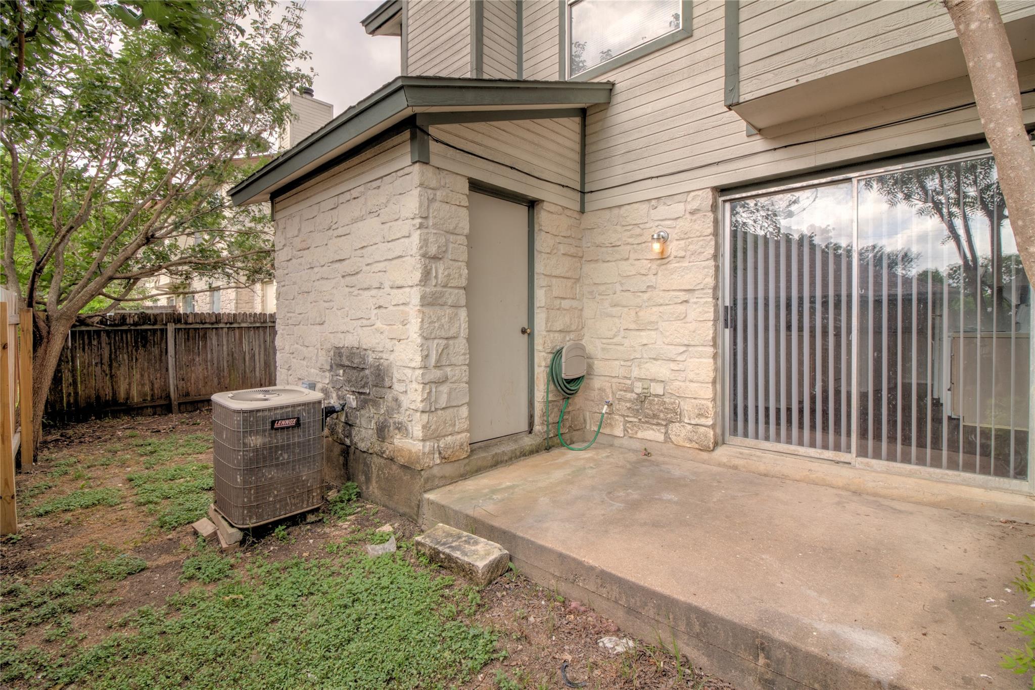 2211 Creekside C Ln #c Property Photo 22