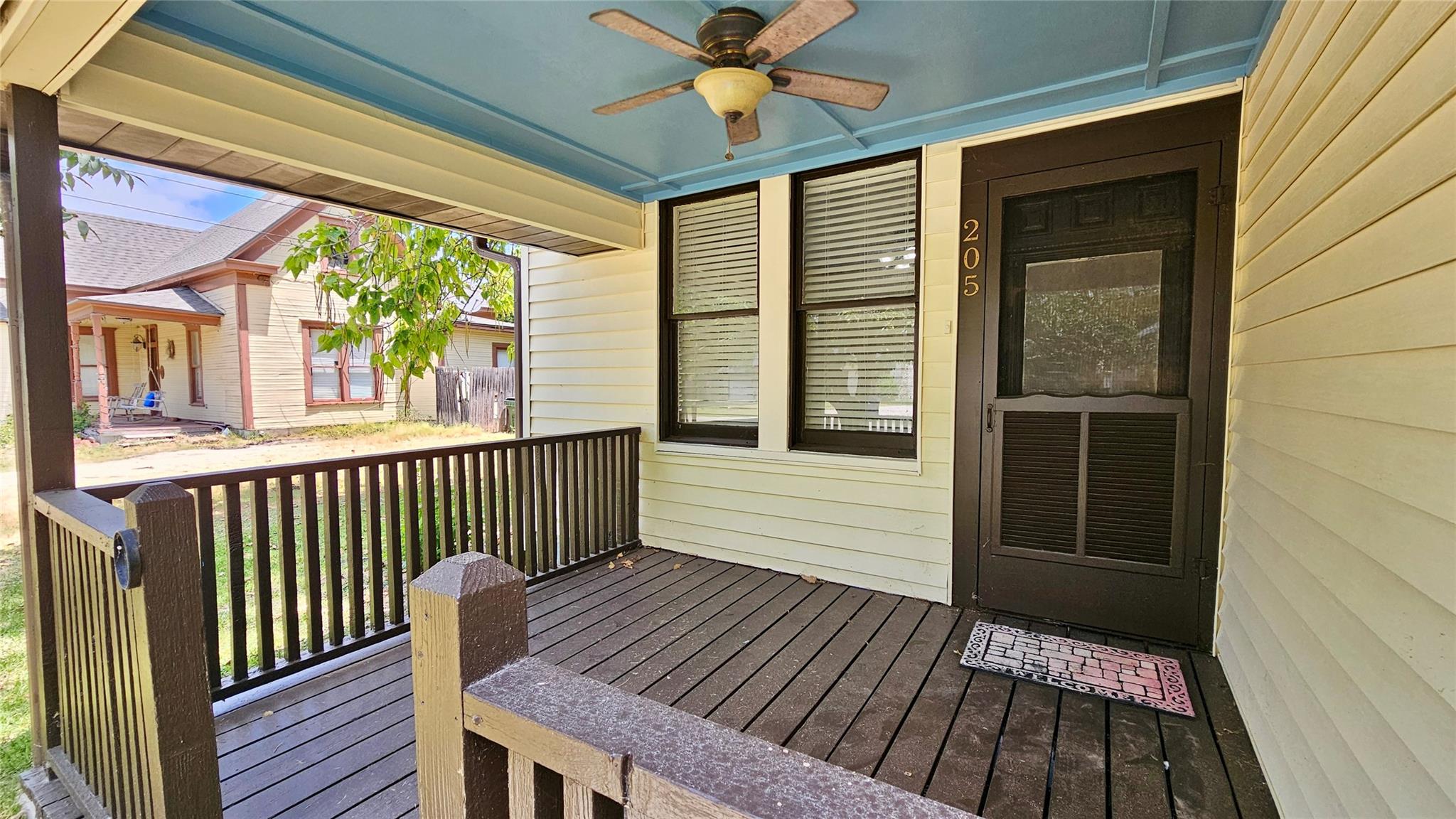 205 S Granger St Property Photo 7