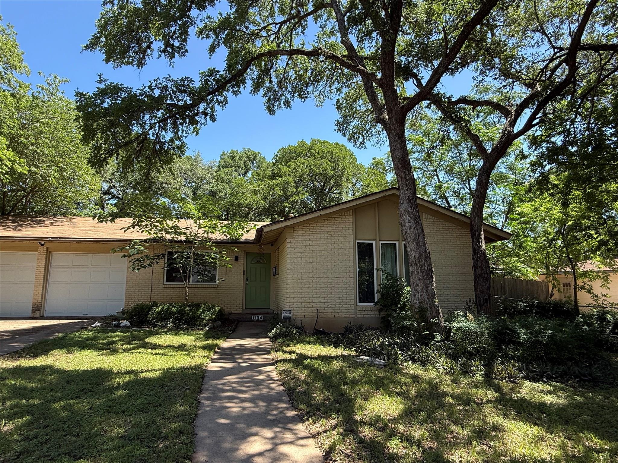 1704 Brittany Blvd A Property Photo