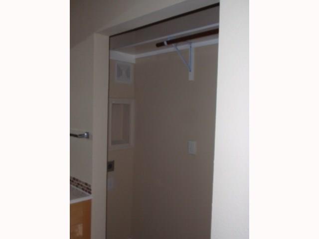 7685 Northcross Dr #1009 Property Photo 10