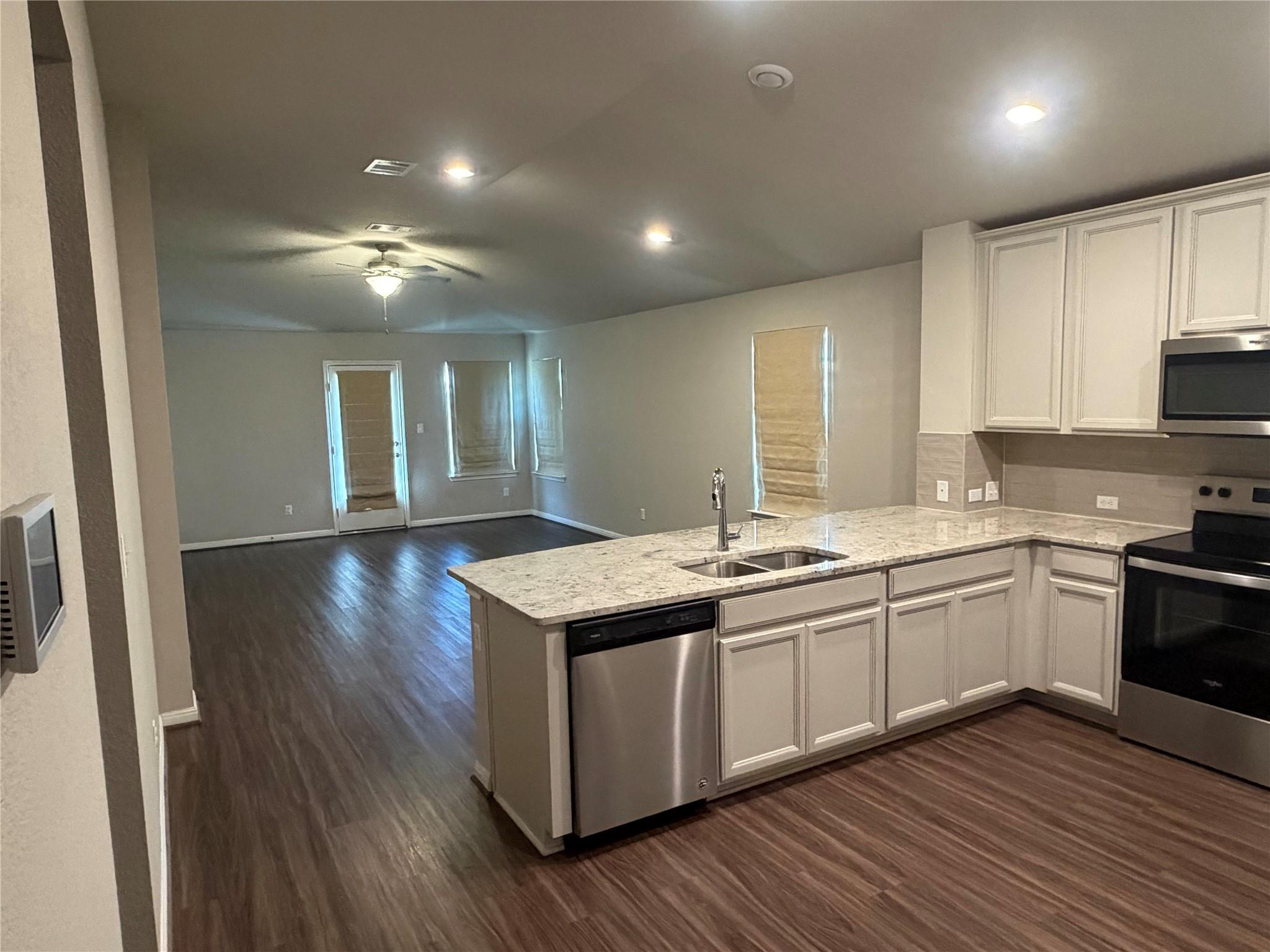224 Blooming Trl Property Photo 2