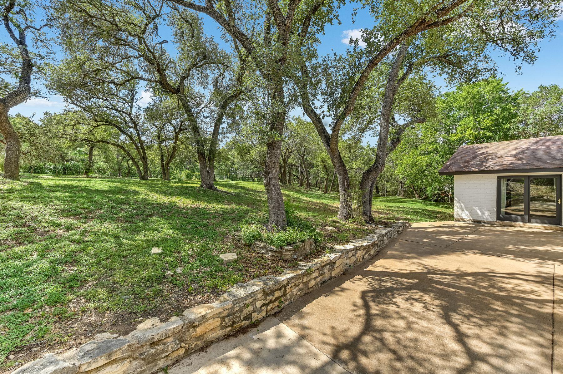 9004 La Fauna Path Property Photo 15