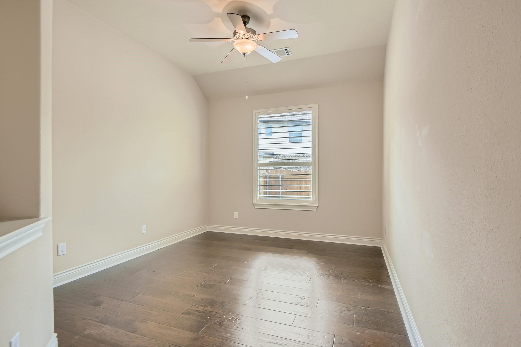 400 Entrada Way Property Photo 10