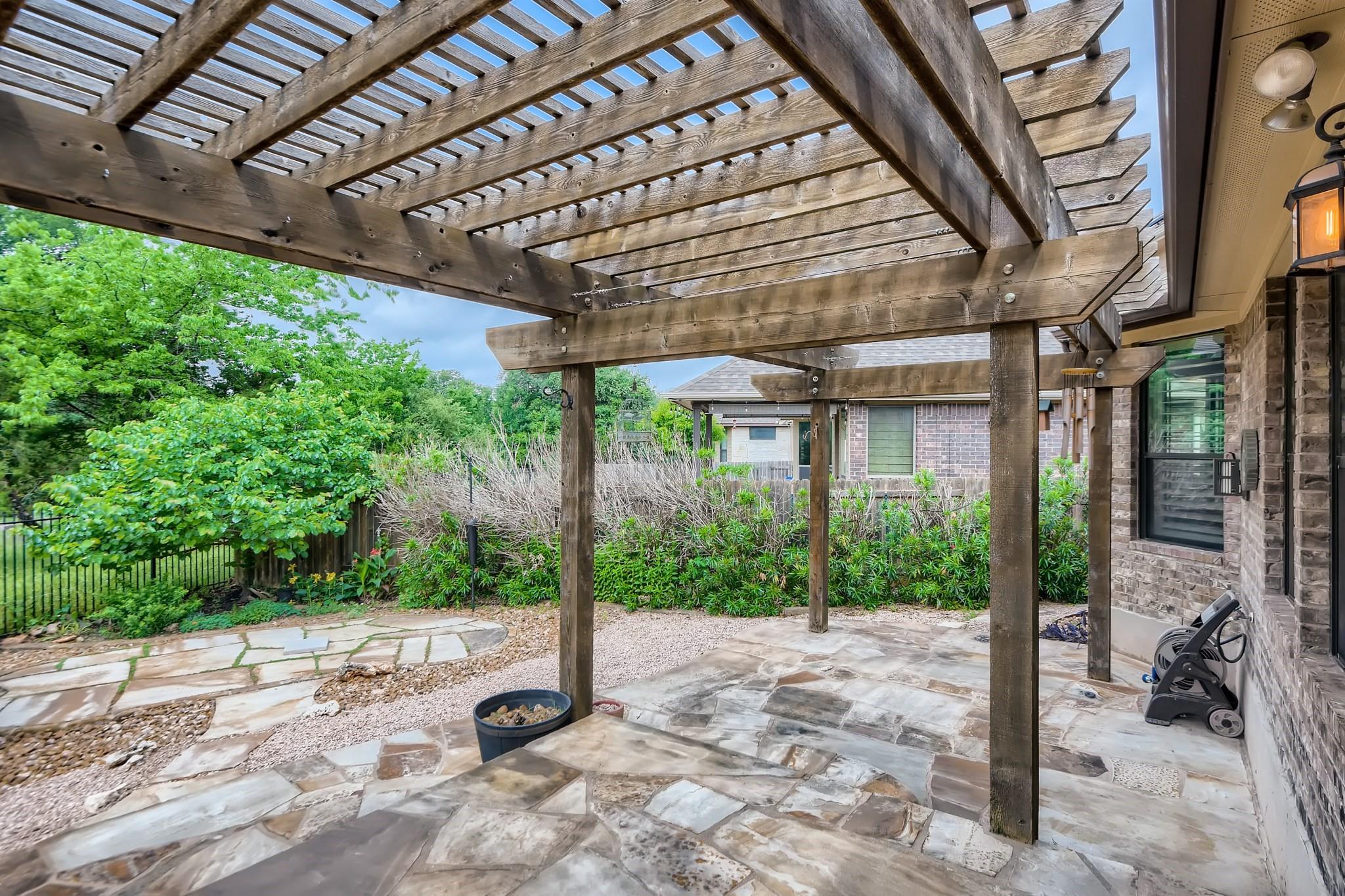 400 Entrada Way Property Photo 23