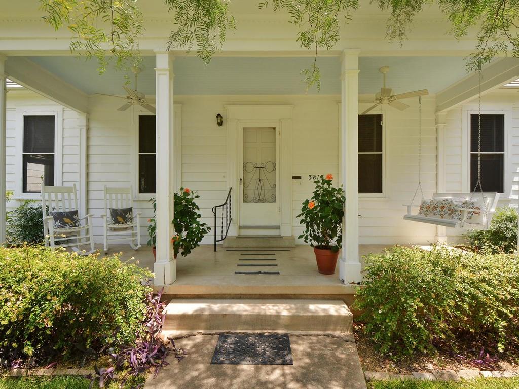 3813 Avenue H Property Photo 1