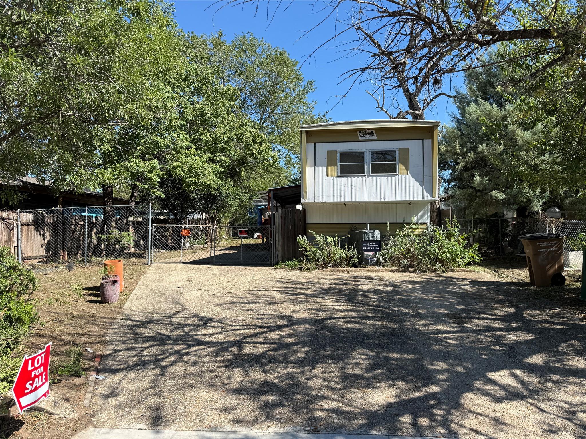 2102 Blue Meadow Dr Property Photo 1