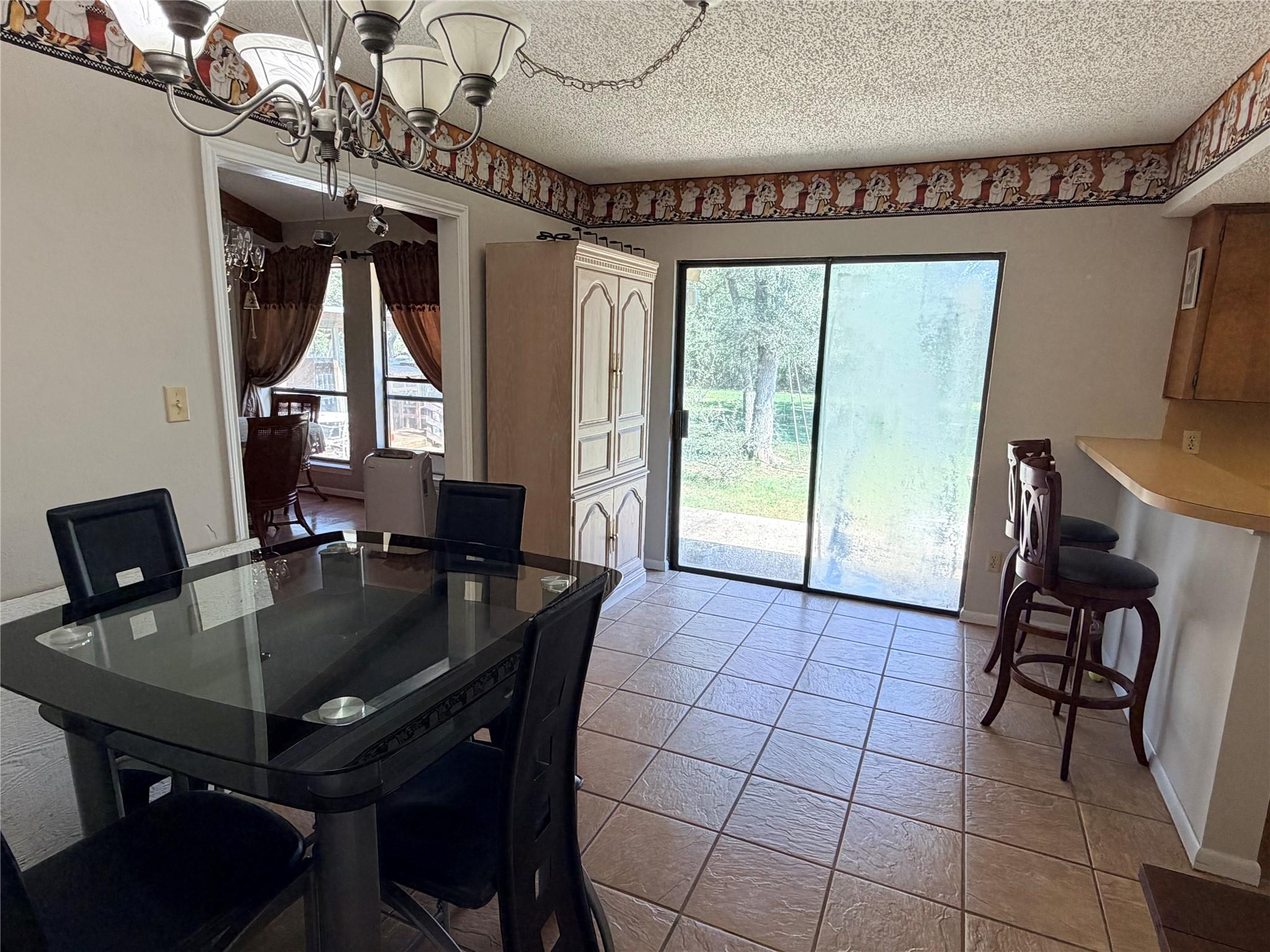 2800 Robin Rd Property Photo 11