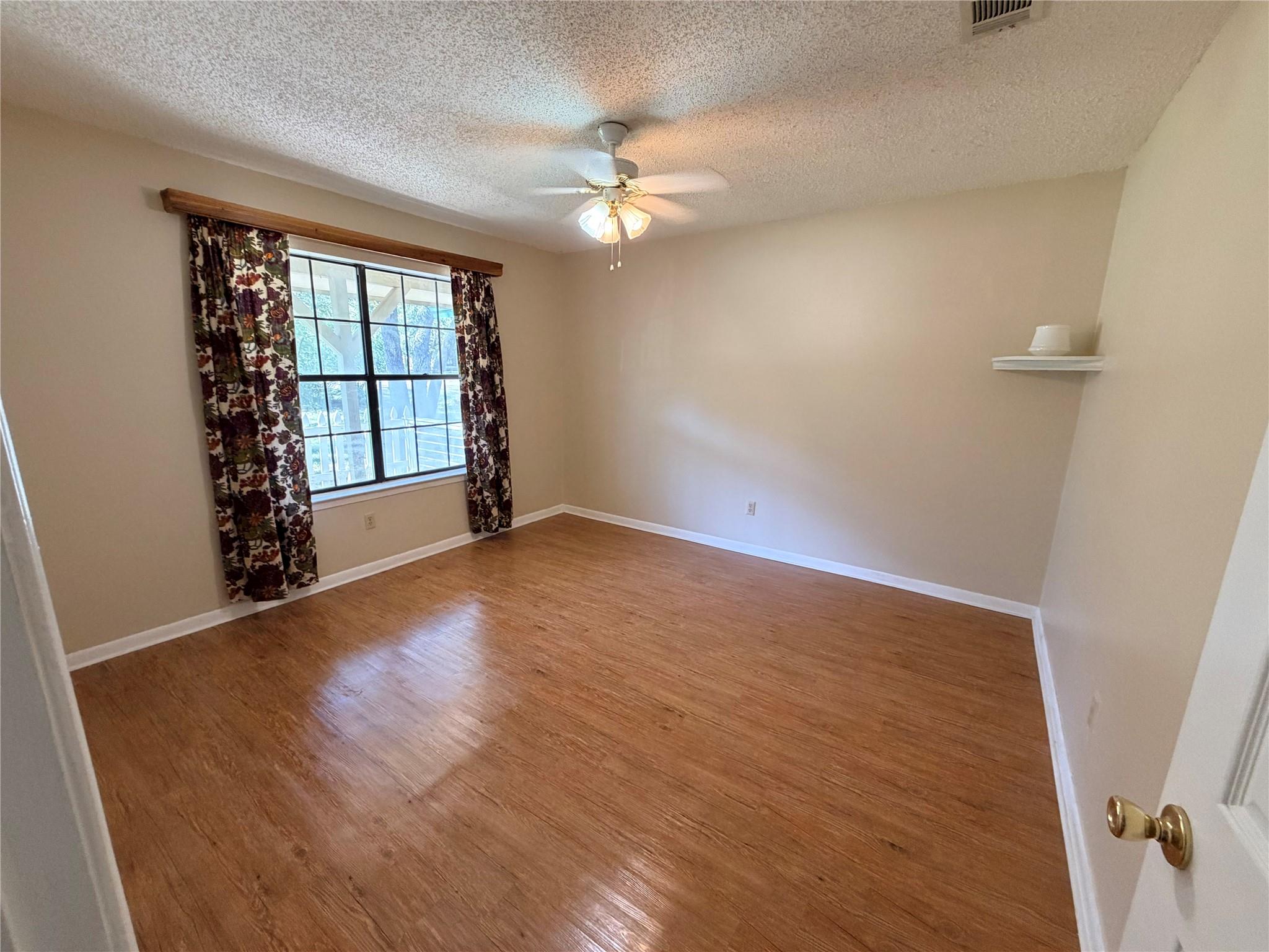 2800 Robin Rd Property Photo 20