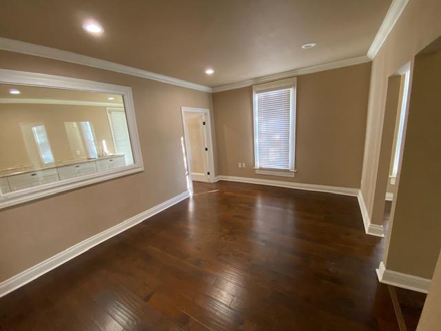 302 W Main St #101 Property Photo 8