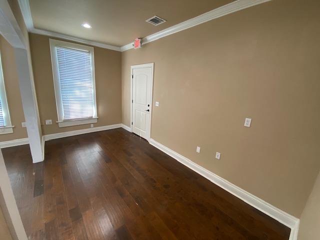 302 W Main St #101 Property Photo 15