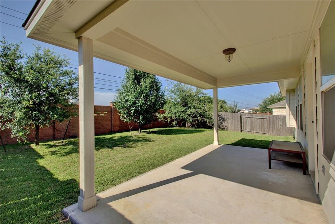 2015 Autumn Run Ln Property Photo 3