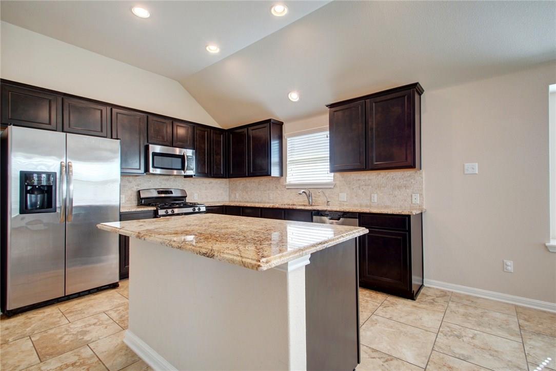 2015 Autumn Run Ln Property Photo 6
