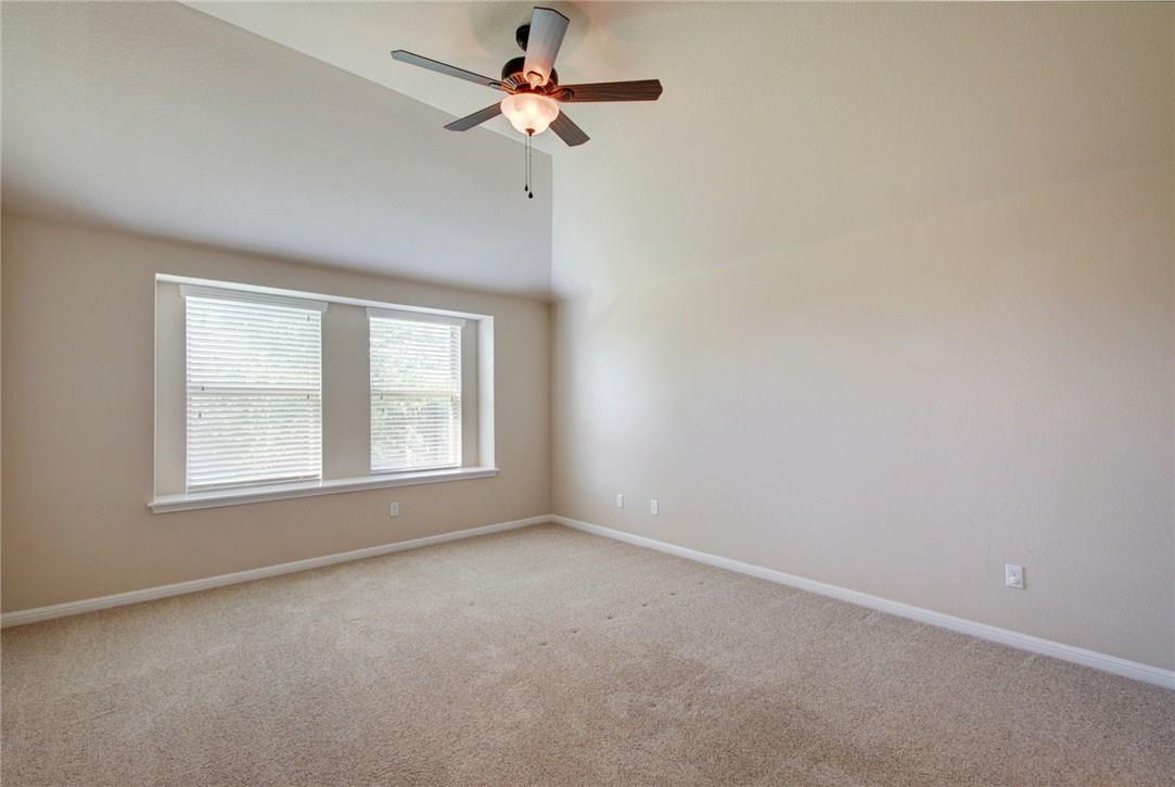 2015 Autumn Run Ln Property Photo 11