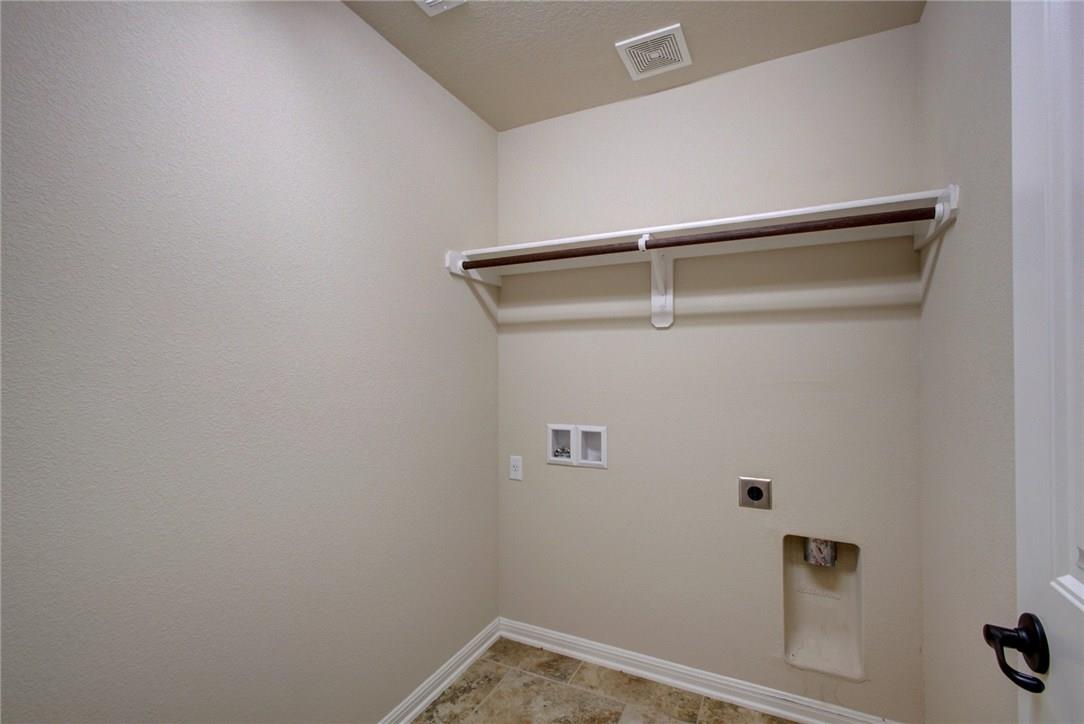 2015 Autumn Run Ln Property Photo 19