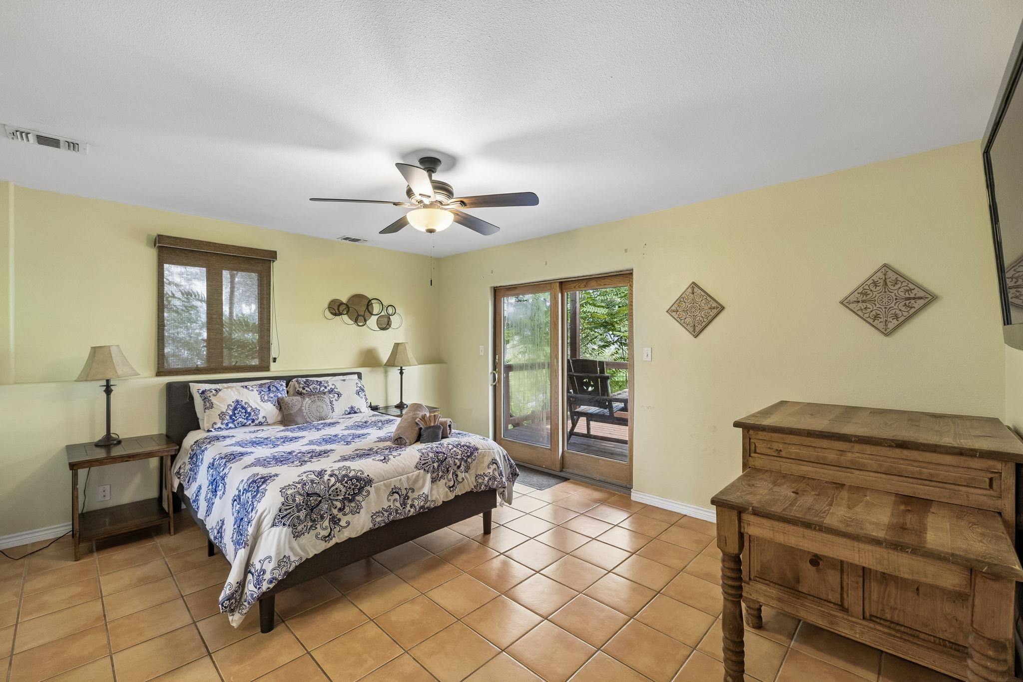 1121 Bradstreet None Property Photo 26