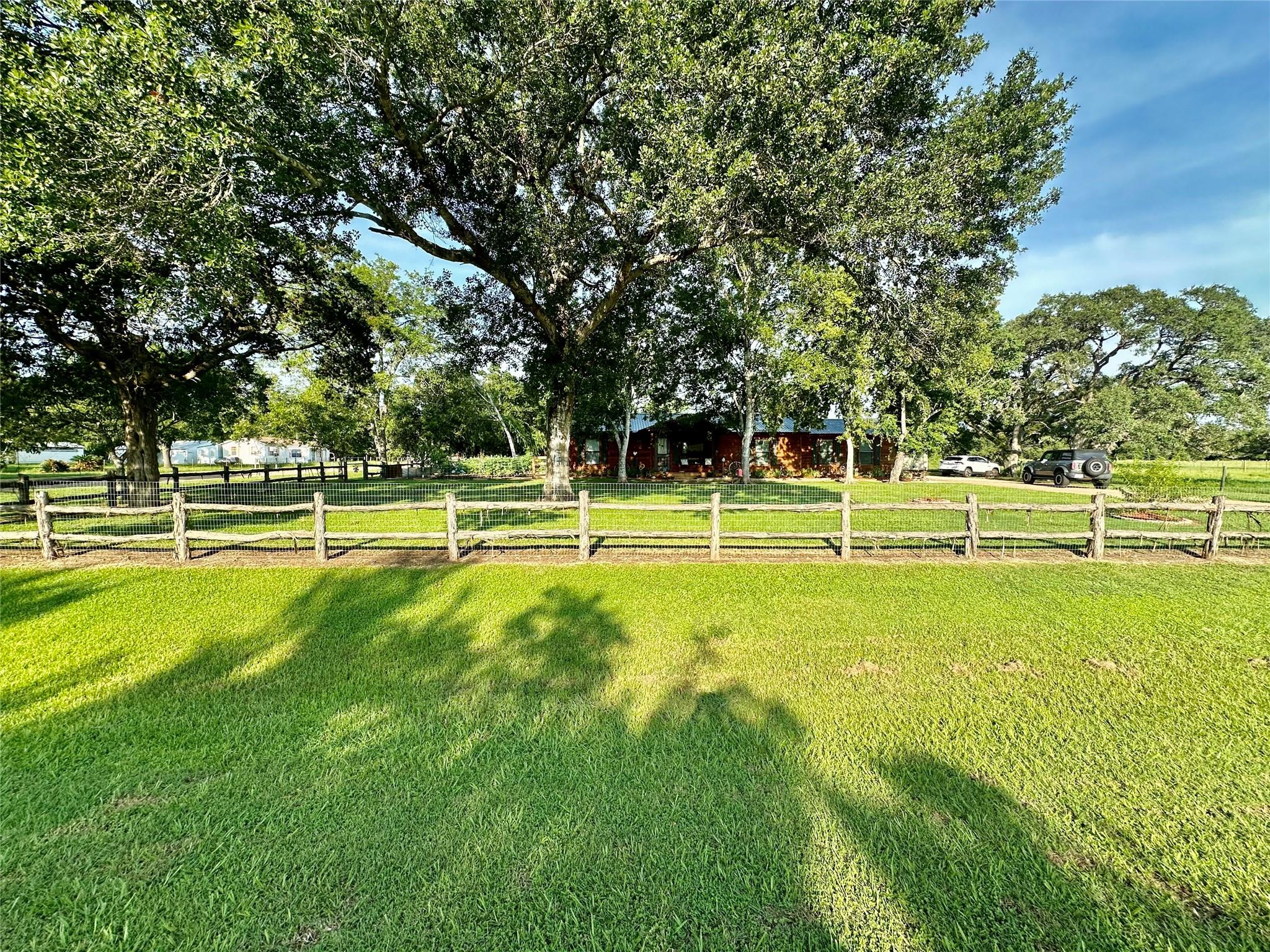 3571 Cr 106 Property Photo