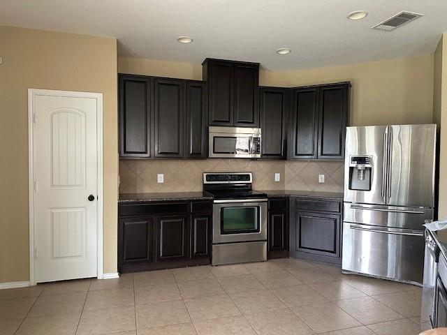 2611278 Property Photo 2