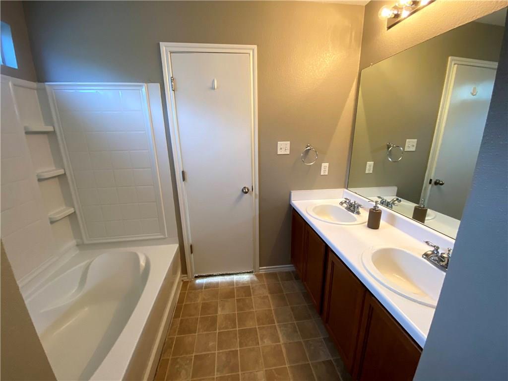 12817 Chime Dr Property Photo 20