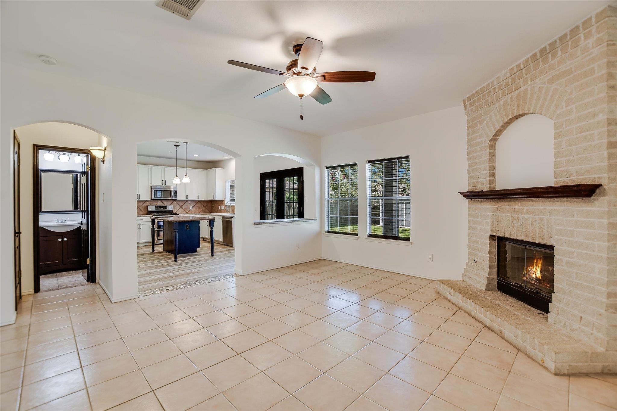 3031 Bent Tree Loop Property Photo 4