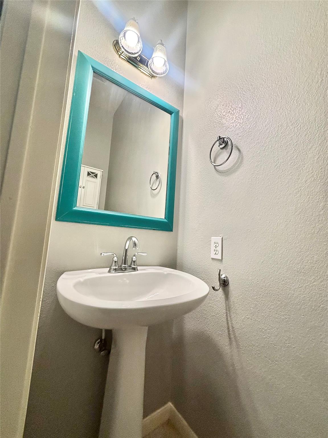 401 Witte Rd Property Photo 6