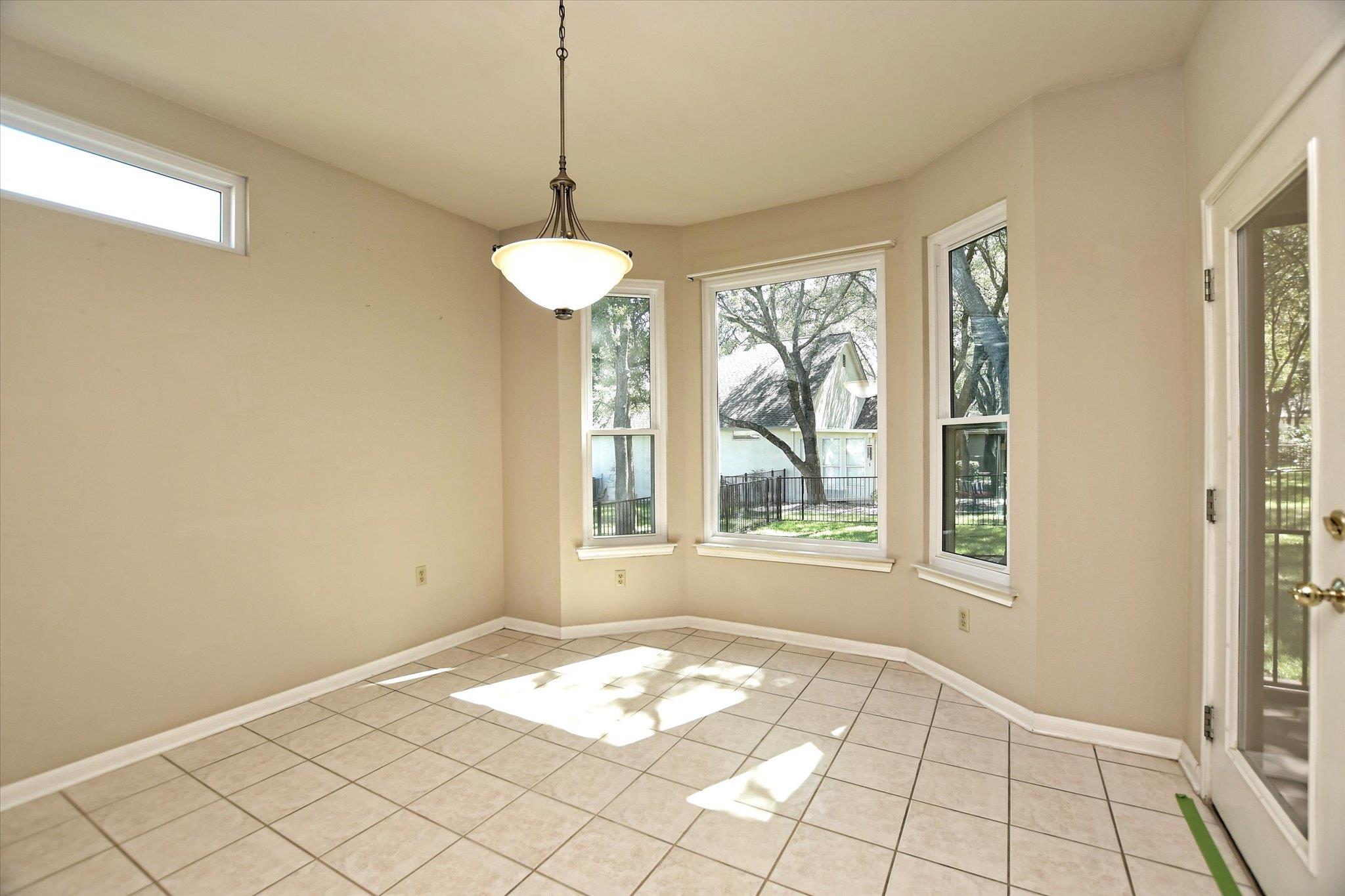 103 Elderberry St Property Photo 12