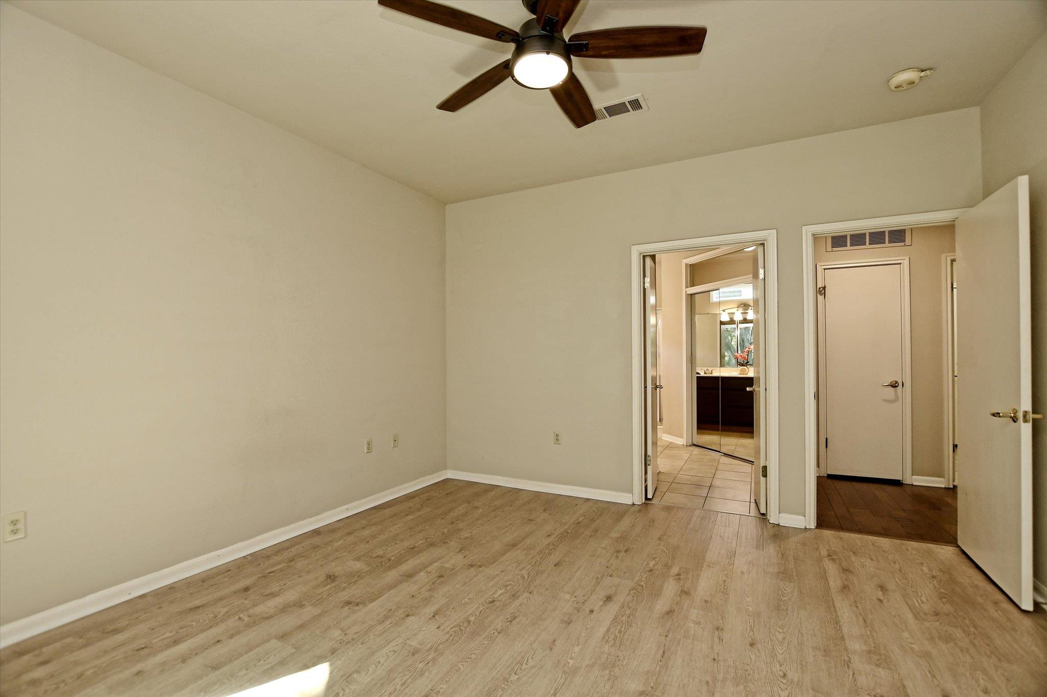 103 Elderberry St Property Photo 17
