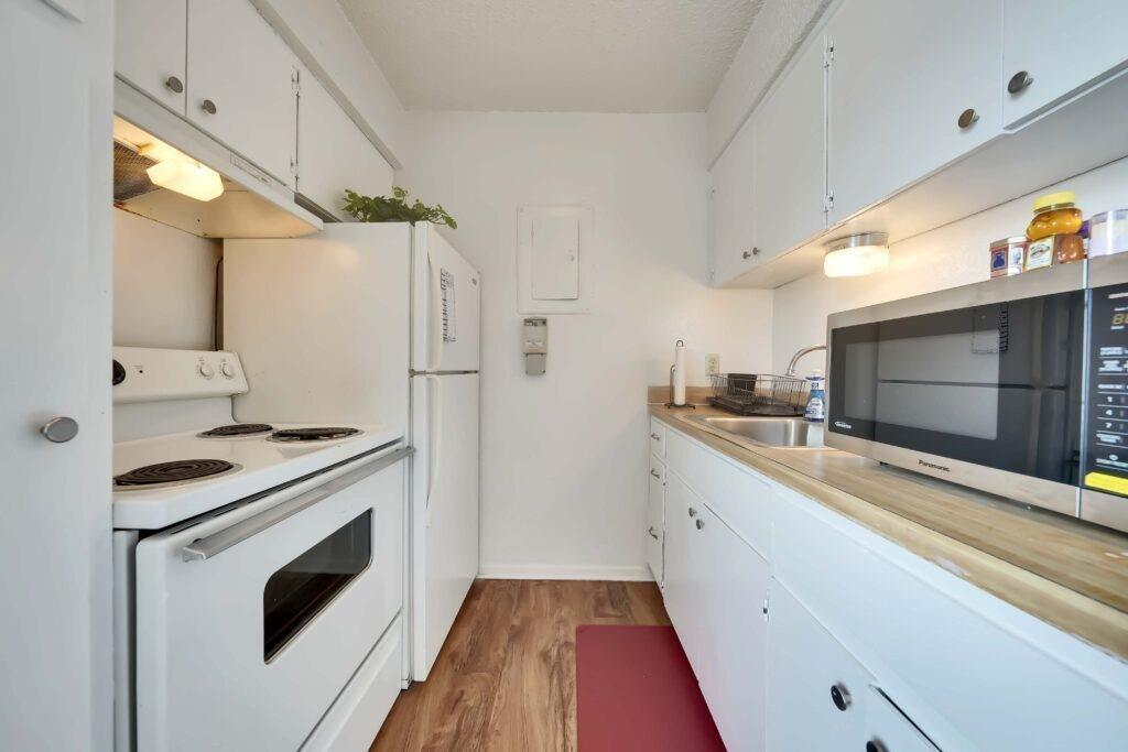 2803 Hemphill Park #b305 Property Photo 2