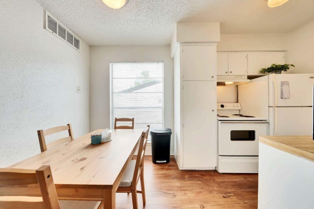 2803 Hemphill Park #b305 Property Photo 5