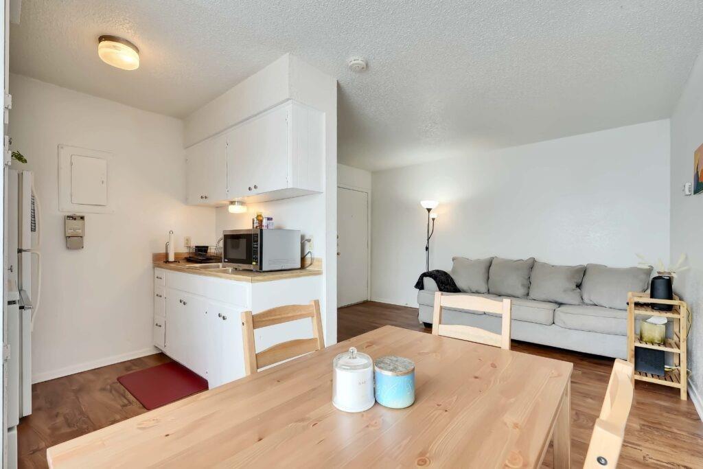 2803 Hemphill Park #b305 Property Photo 6