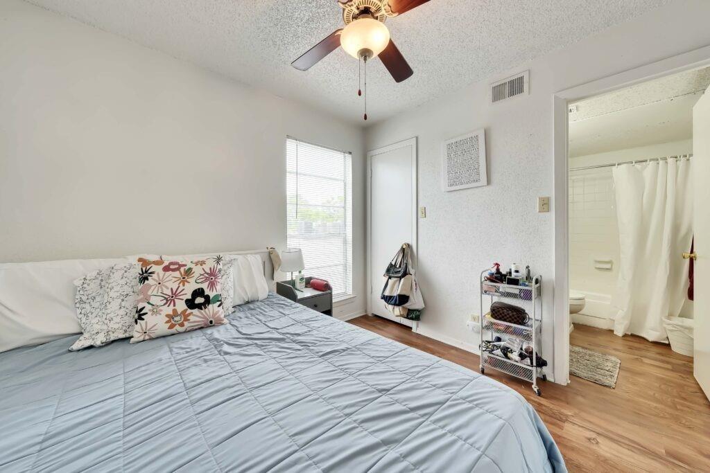 2803 Hemphill Park #b305 Property Photo 10