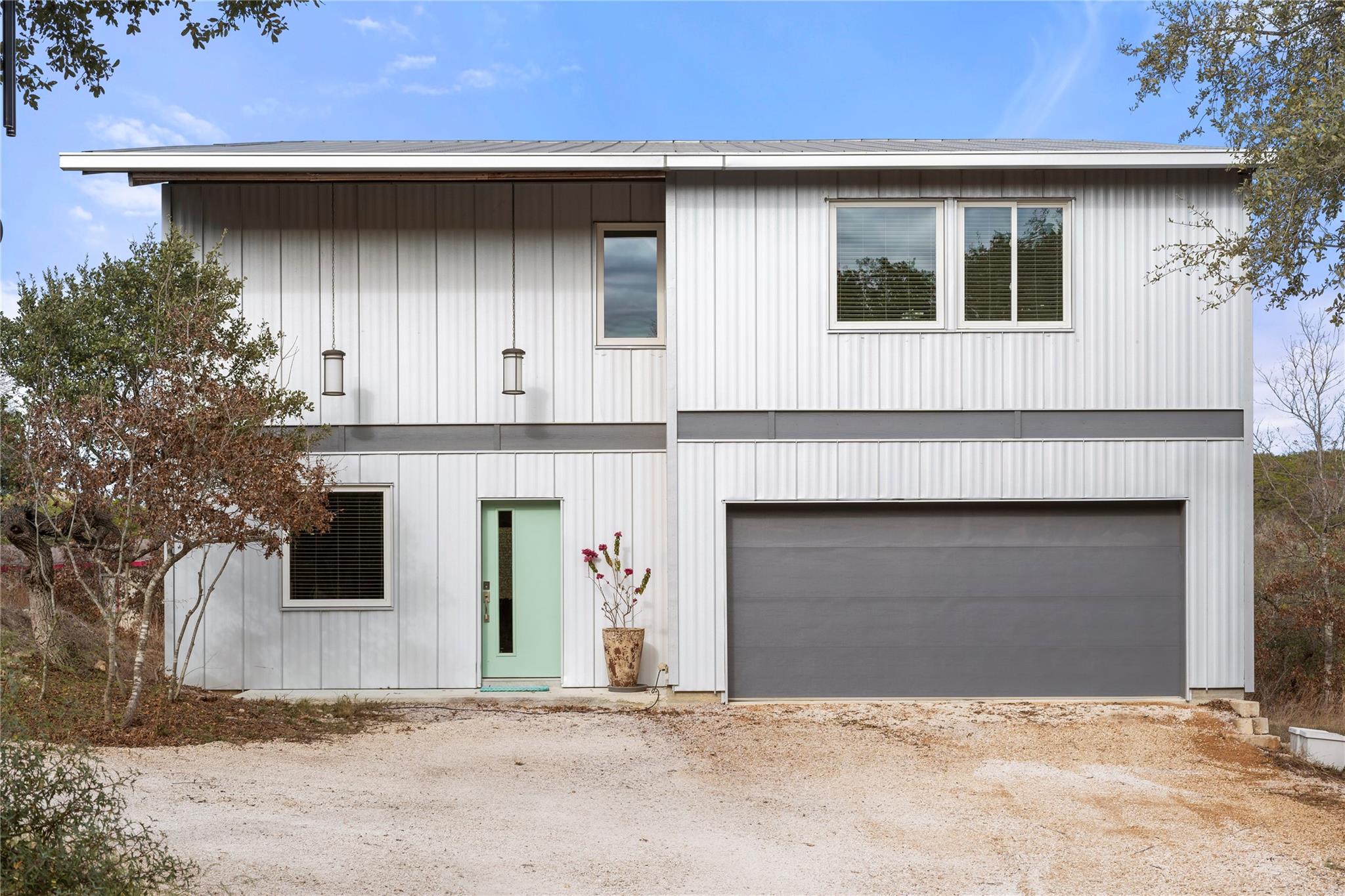 14804 Rock Cliff Dr Property Photo 1