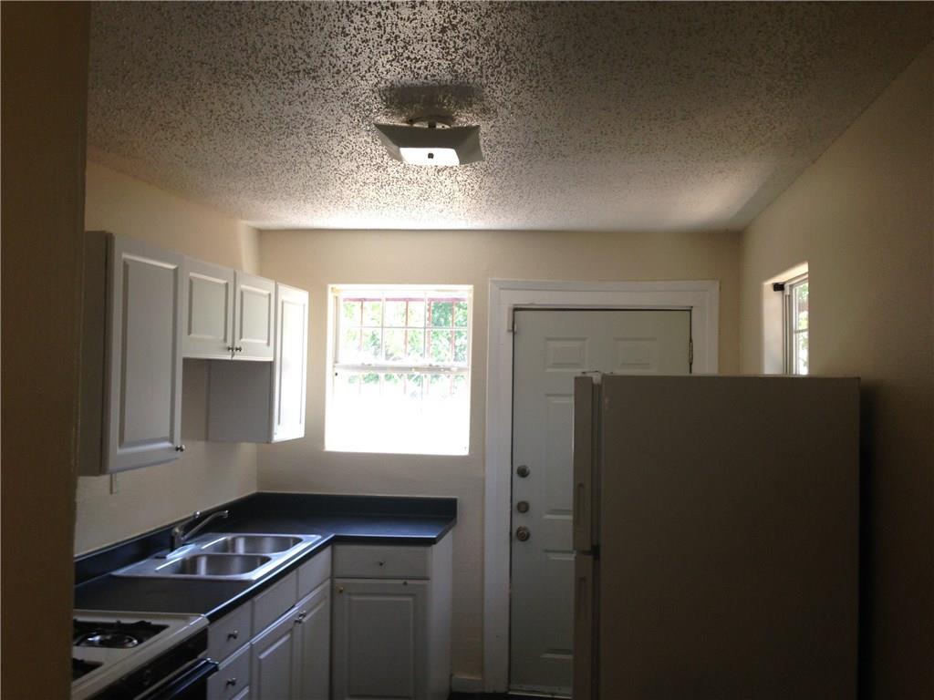 1704 Tillery St Property Photo 4